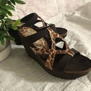 Donald J. Pliner Strappy Wedges Sz 8.5